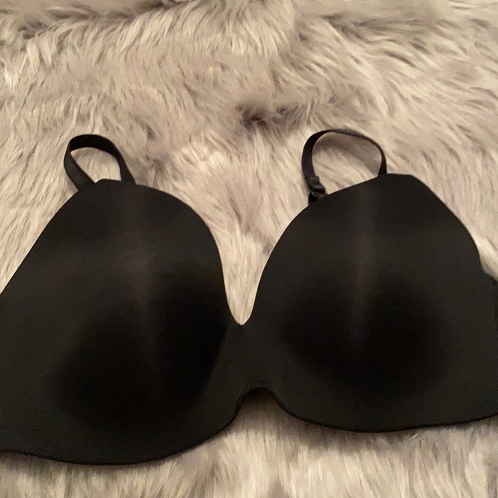 Black 36D Auden Bra